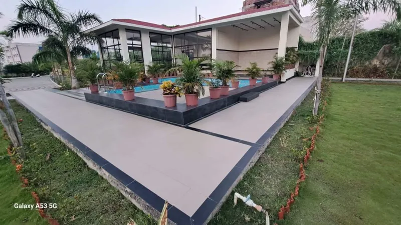 4BHK