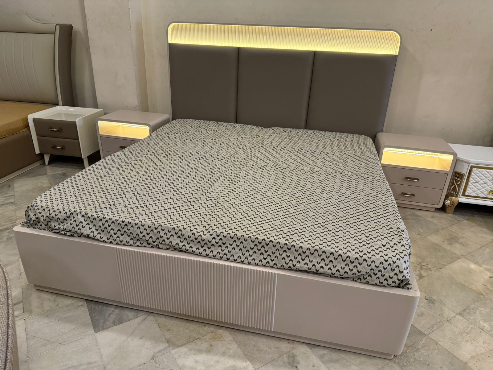 HS-LED Bed