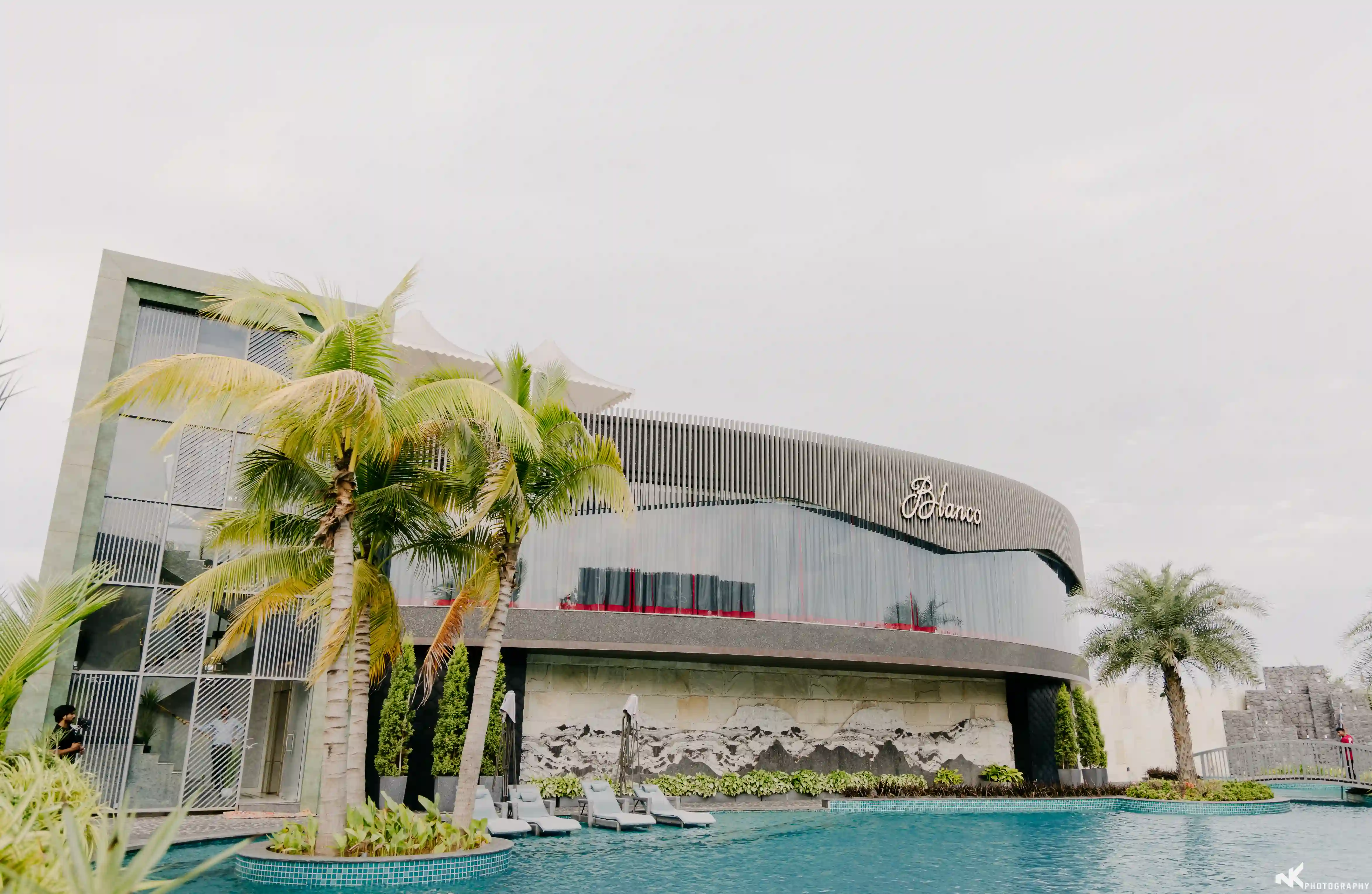 Signature Event Spaces