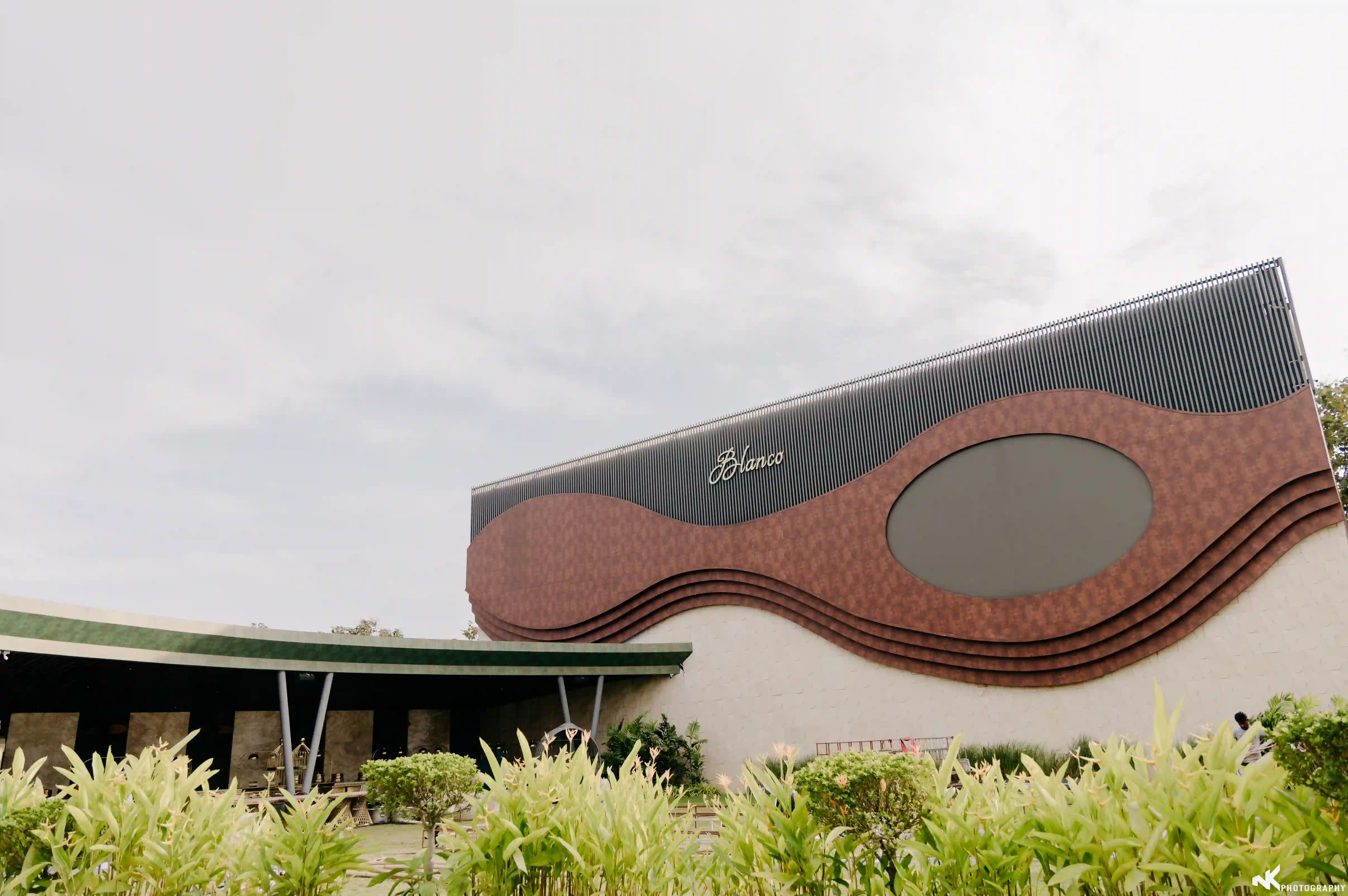 Signature Event Spaces