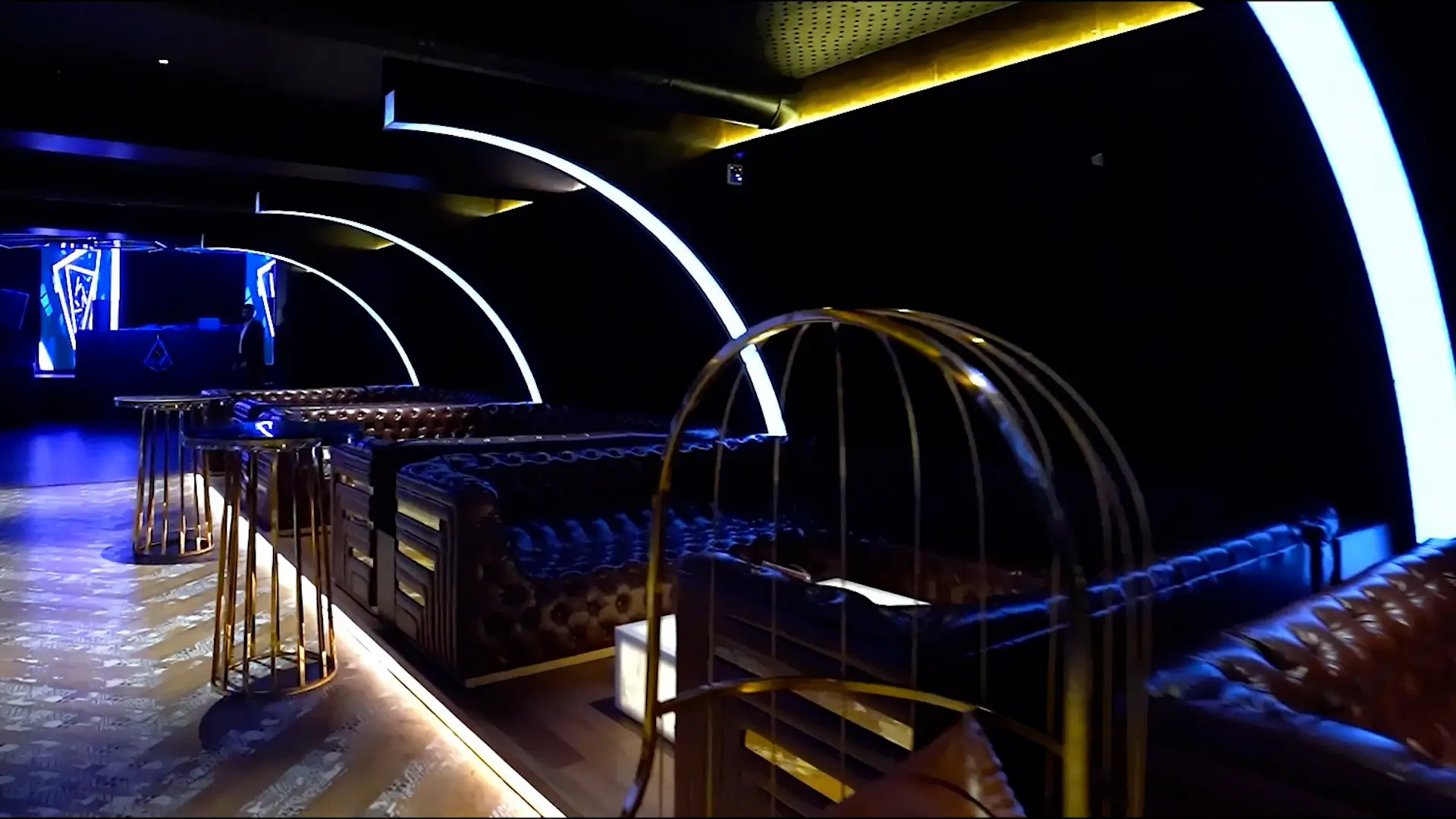 Signature Event Spaces